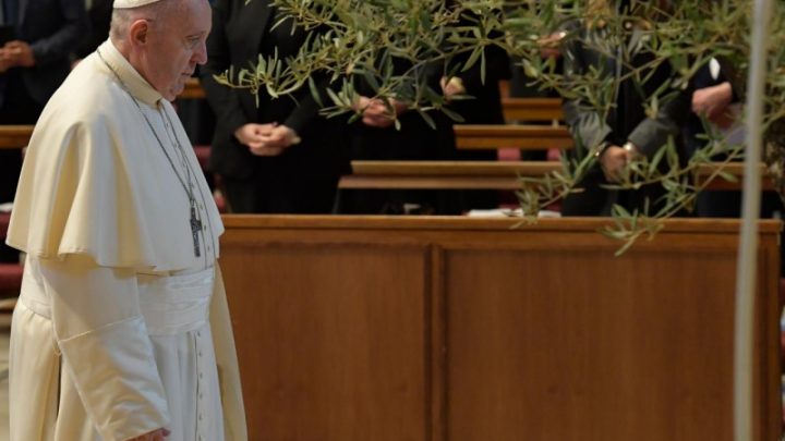 Papa Francisco apela à paz na benção Urbi et Orbi