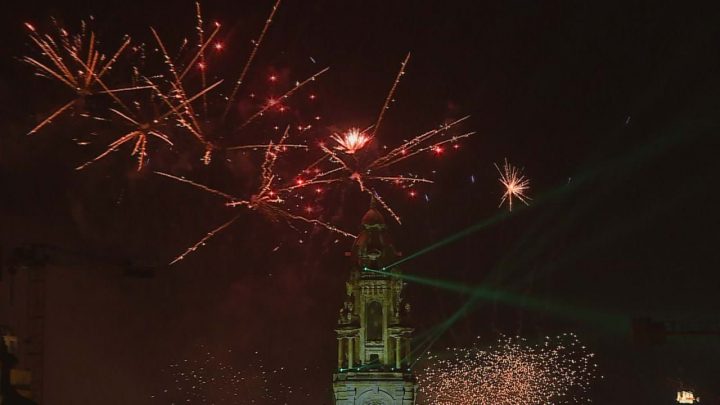 Domingo há fogo de artifício para comemorar 25 de Abril no Porto