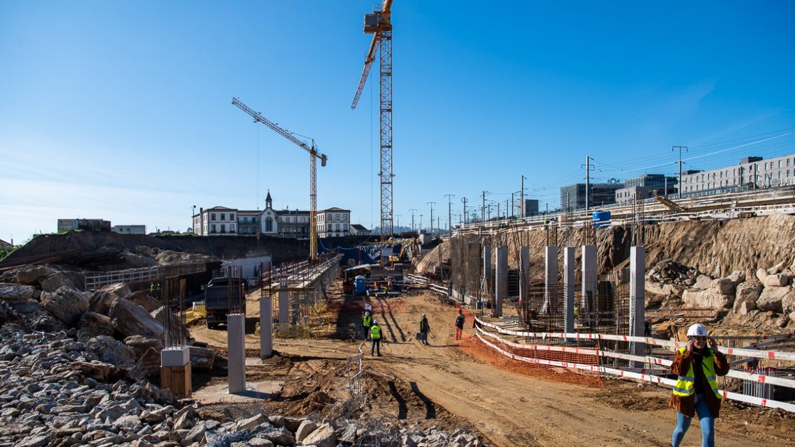 Trânsito em várias ruas de Campanhã devido a obras