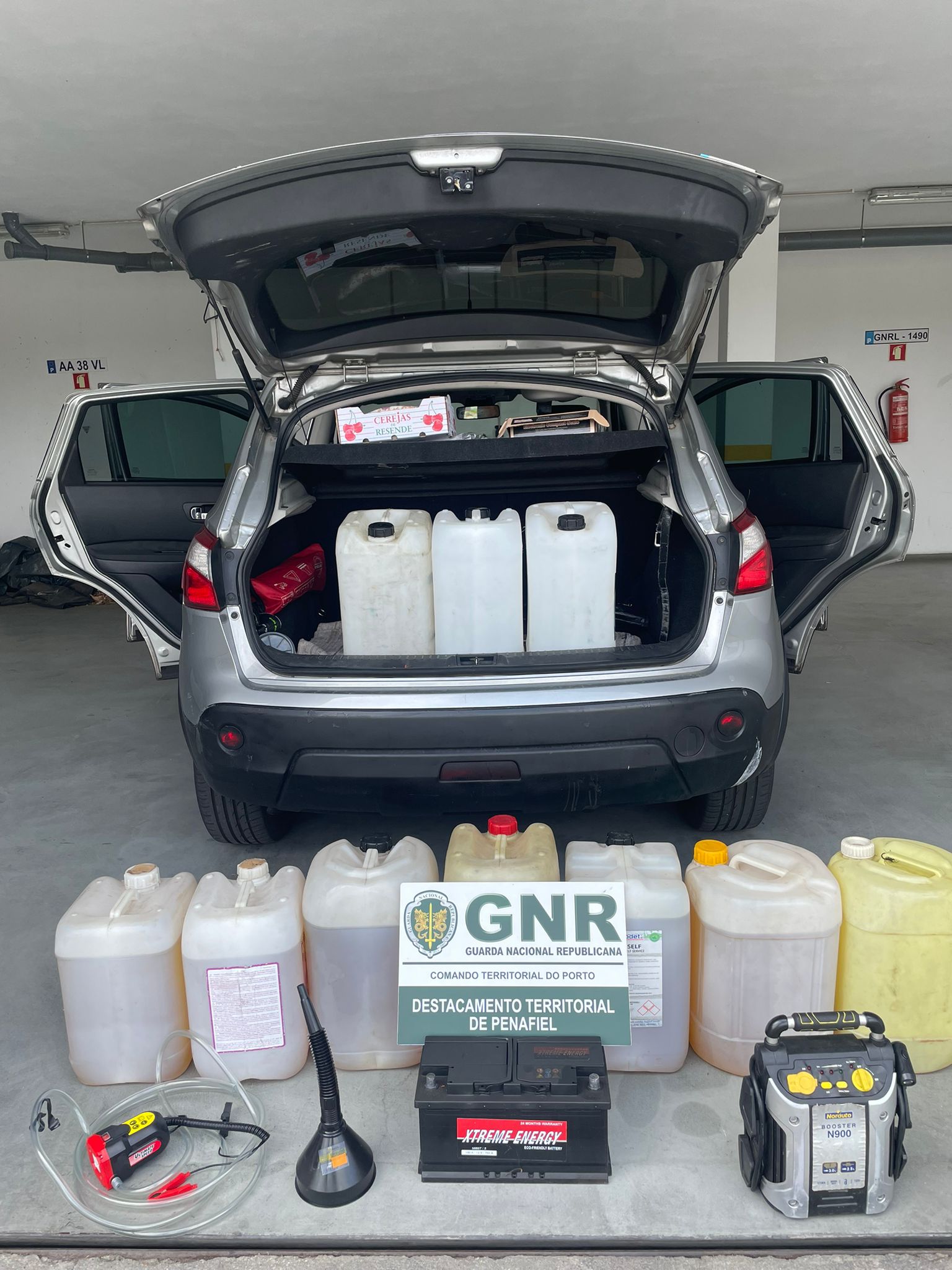 GNR aprende 150 litros de combustíveis em Penafiel