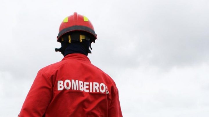 1500 bombeiros vão desfilar pelo Porto no próximo domingo