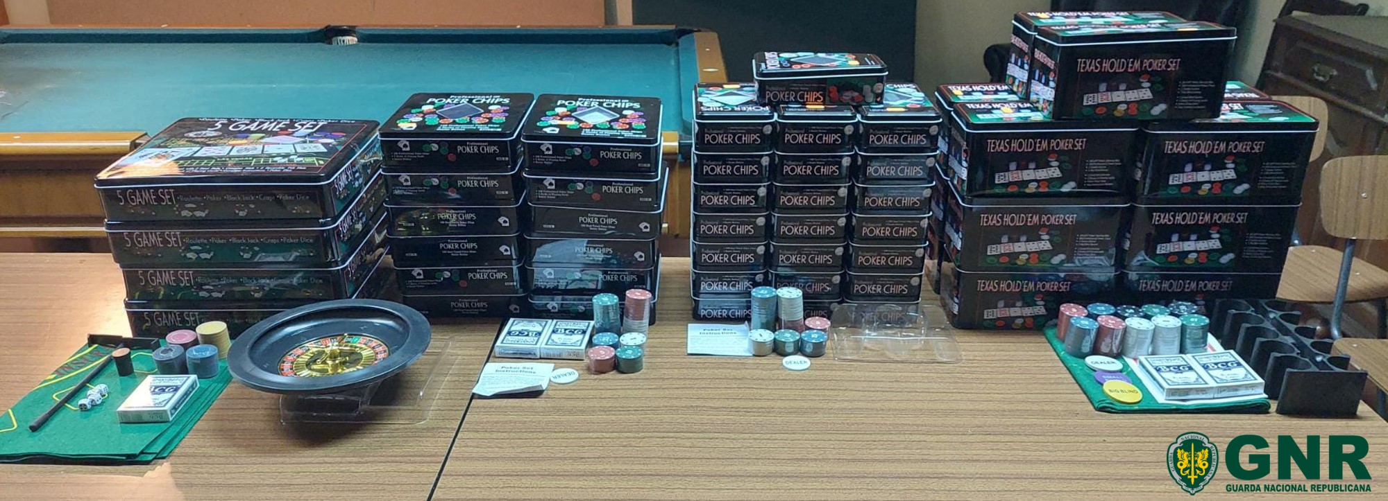 GNR apreende 52 caixas de material de jogo em Paredes