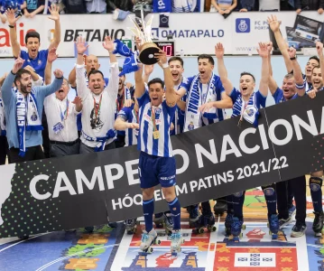 FC Porto bate Benfica e é po novo campeão nacional de Hóquei em Patins