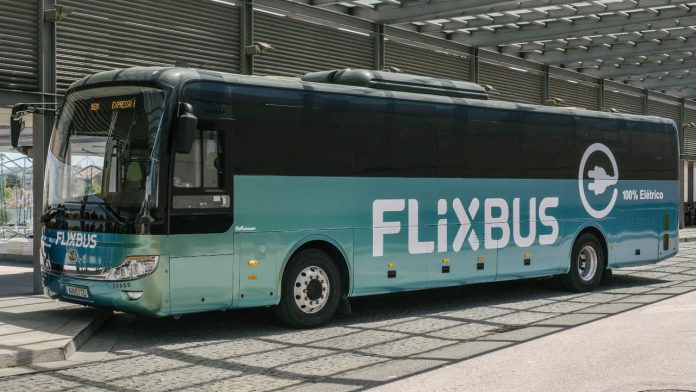 Empresa da Feira lança primeiro autocarro 100% elétrico de longo curso em Portugal