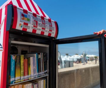 Praias de Espinho têm duas mini bibliotecas à disposição dos veraneantes