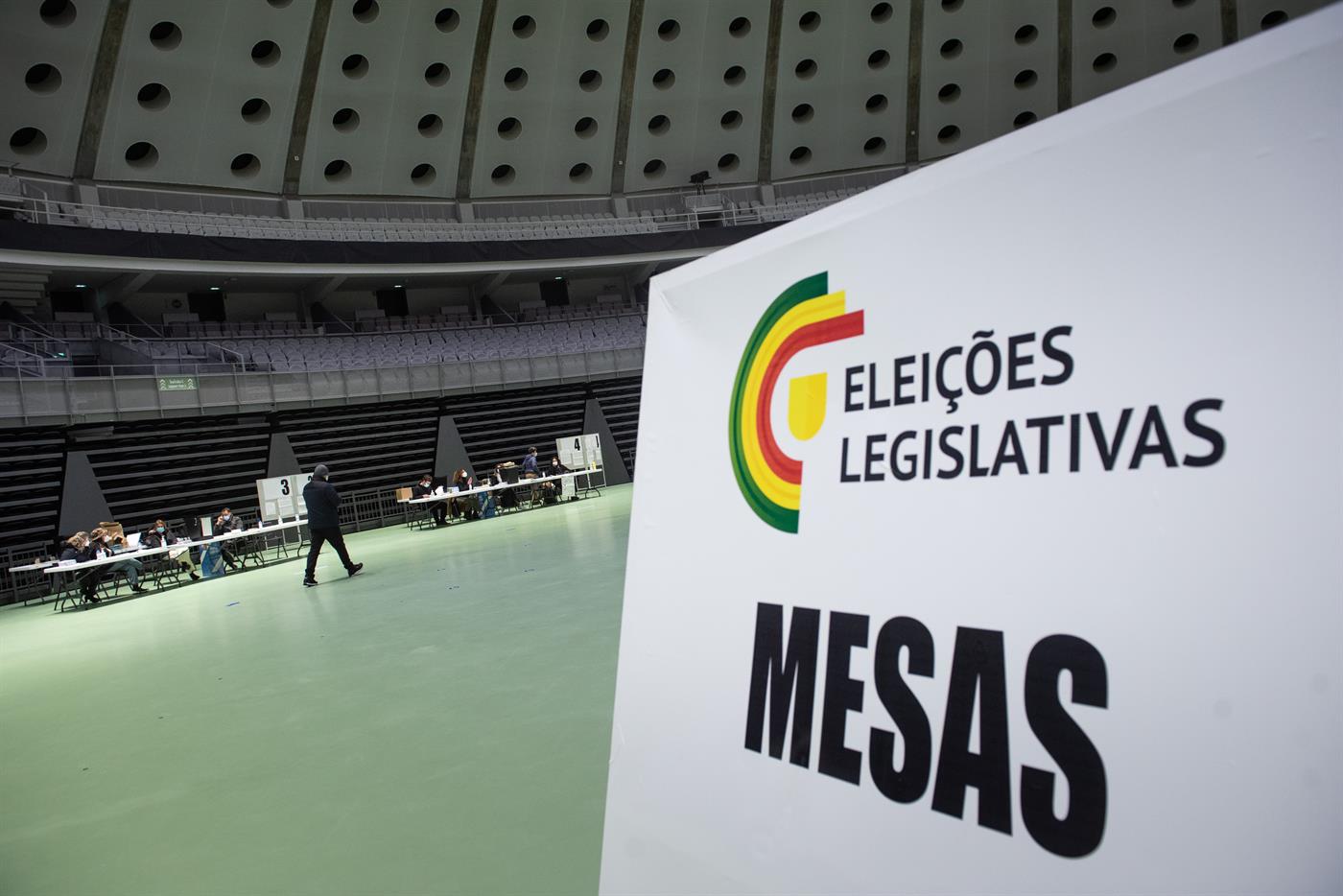 MAI vai pagar na próxima semana gratificação dos Membros das mesas de voto de Lisboa e Porto das legislativas