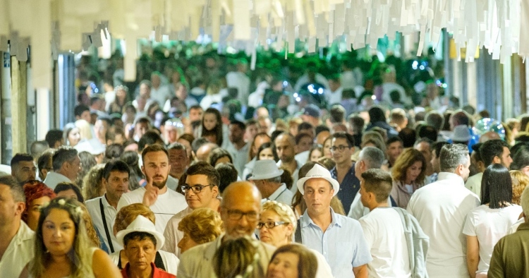 Milhares de pessoas participaram na Noite Branca na Póvoa de Varzim