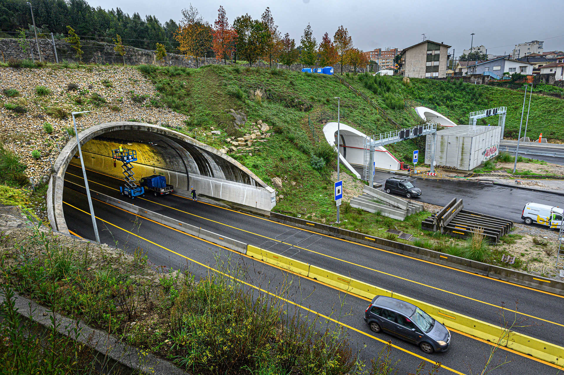 Galeria sul do Túnel de Águas Santas na A4 reaberta esta quinta-feira