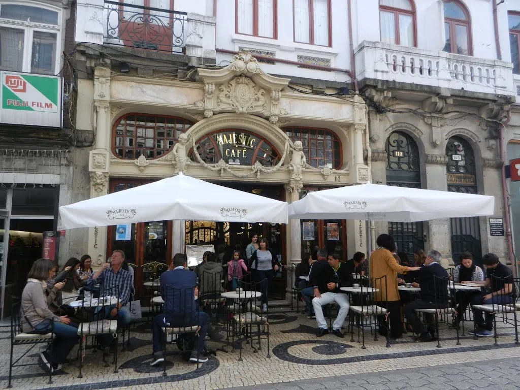 Mítico Café Majestic no Porto celebra 100 anos