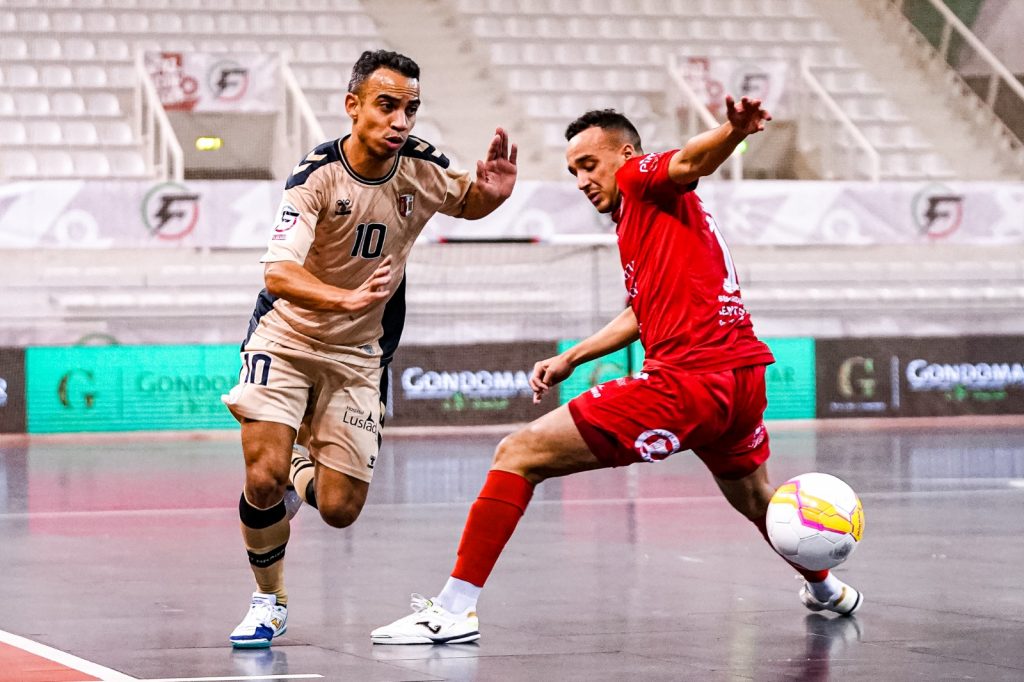 Caxinas fica pelo caminho na Taça da Liga em Futsal