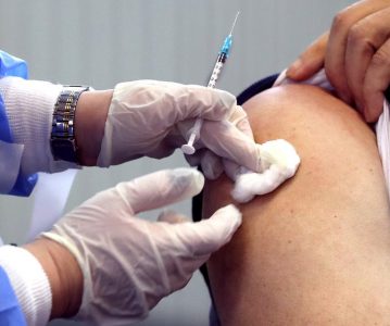 População adulta dos 18 aos 49 anos terá reforço da vacina contra a covid-19