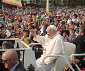 JMJ: Em dia de visita a Fátima, Papa Francisco alerta que nada é gratuito. Os jovens devem caminhar e, se caírem, levantarem-se. Caminhar com uma meta.