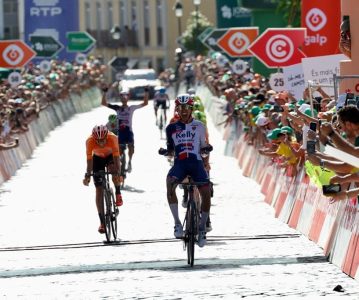 Volta a Portugal em Bicicleta: Bustamante (Kelly-Simoldes-UD Oliverense) vence etapa em Fafe. Stussi mantém amarela