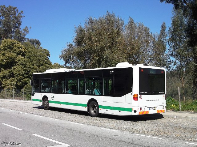 Autocarro ardeu em Gondomar com passageiro no interior