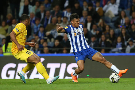 FC Porto regressa às vitórias diante o Portimonense