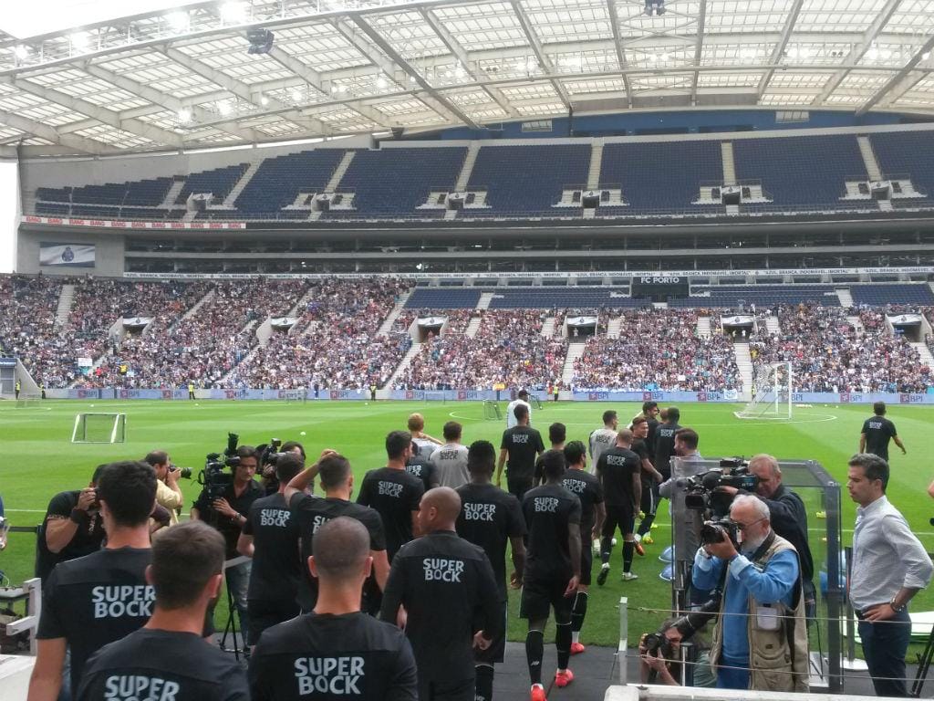 FC Porto Recupera Tradição do Treino de Ano Novo no Estádio do Dragão