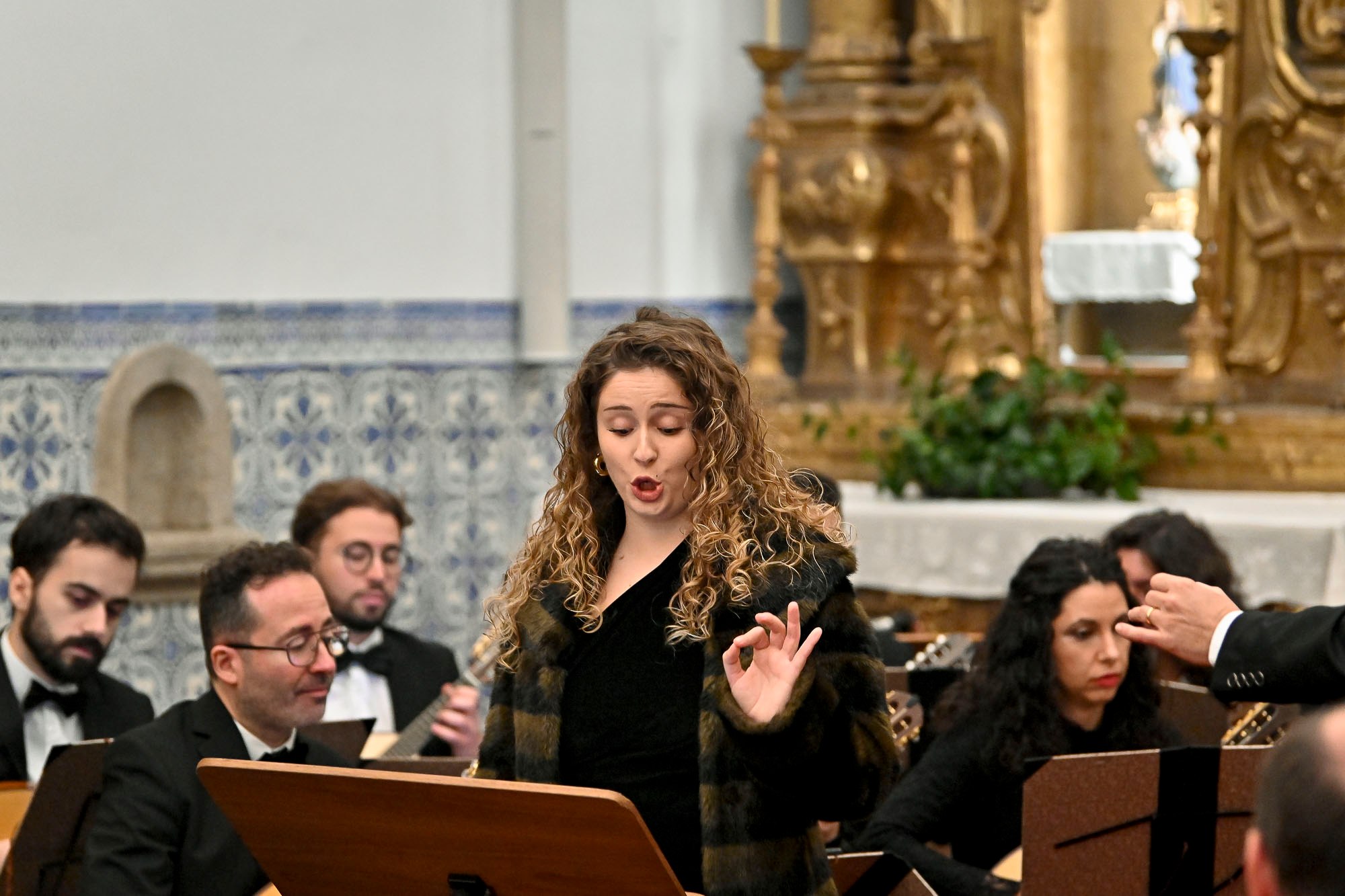 A Igreja Matriz de Rio Tinto Acolhe Gala Lírica de Natal com a Orquestra Portuguesa de Guitarras e Bandolins