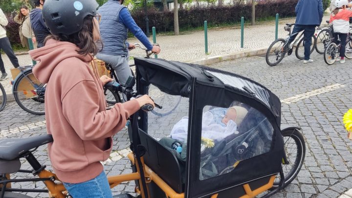 Ciclistas protestam no Porto por mais segurança nas estradas