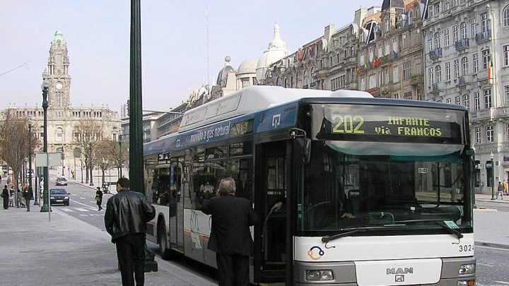 STCP Ajusta Horários Durante o Carnaval