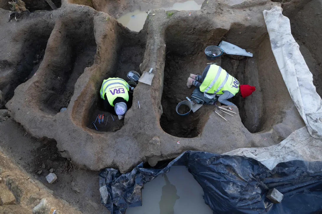 Especialistas em arqueologia revelam os mistérios de um dos cemitérios públicos pioneiros do Porto