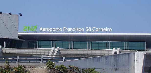 Dois homens detidos no Aeroporto do Porto por tentativa de embarque com passaportes falsos